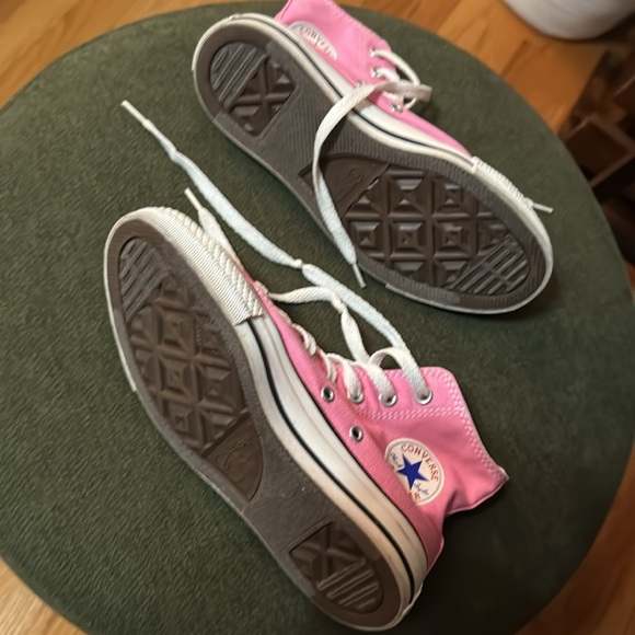 Sneakers - Picture 2 of 3